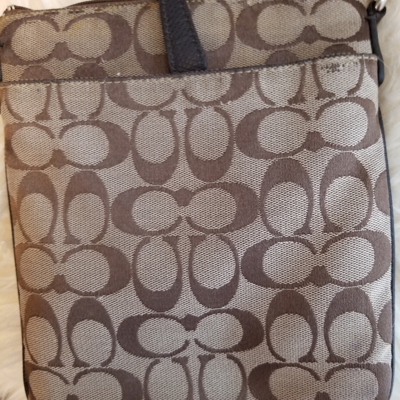 Coach Crossbody Bag - Picture 2 of 7